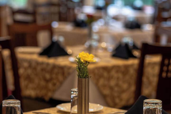 Dining 126 of 191