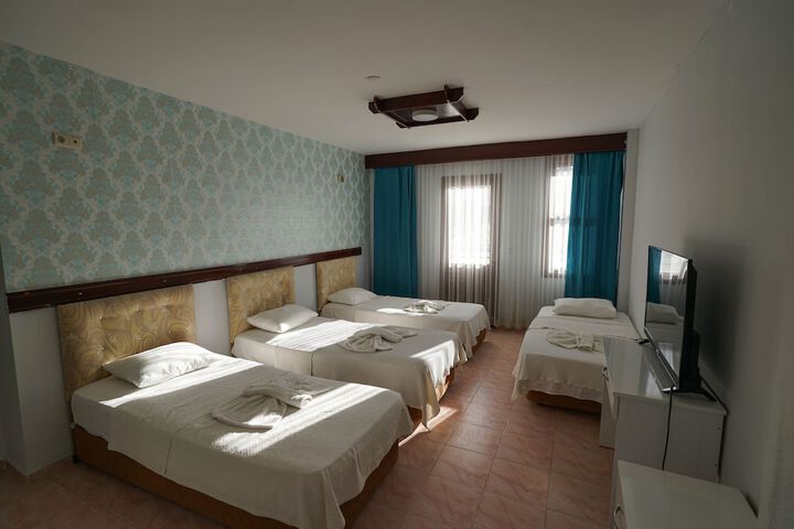 Room 4 of 27