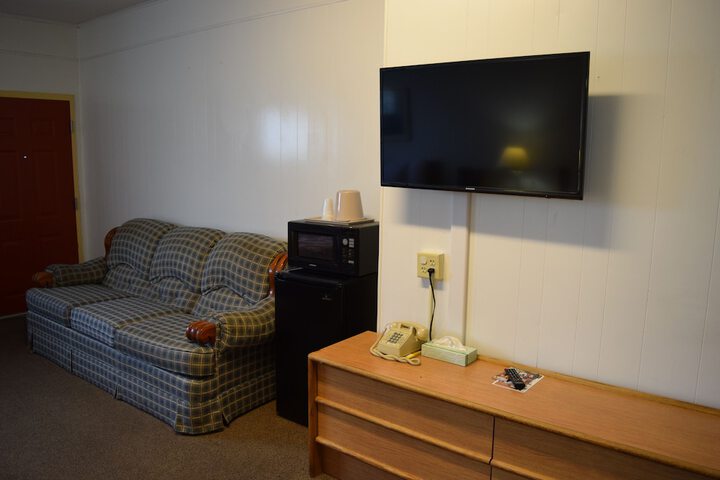 Room 3 of 19