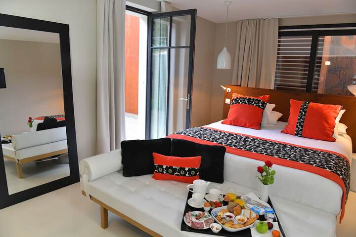 Room 17 of 101