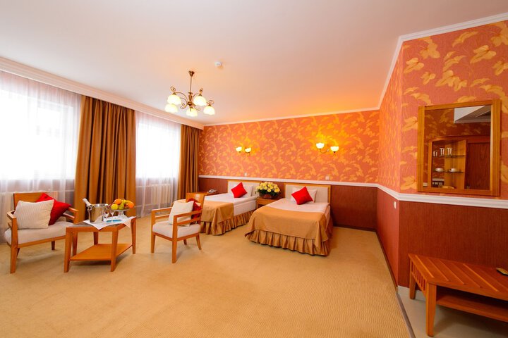 Room 5 of 23