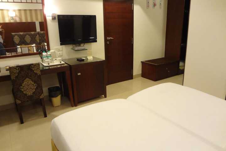 Room 19 of 60
