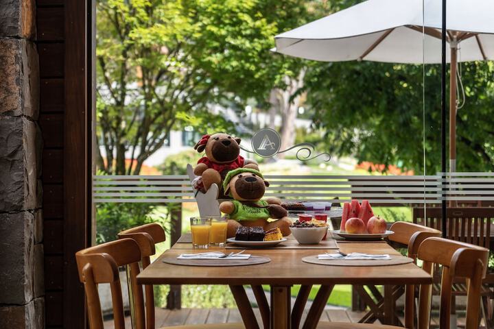 Breakfast/Coffee Service 143 of 171