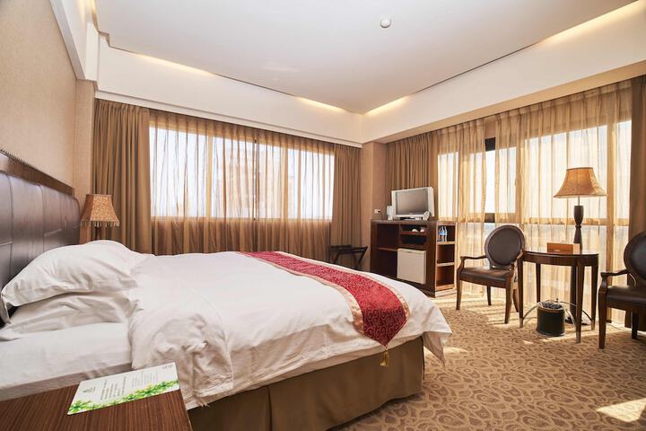 Room 8 of 41