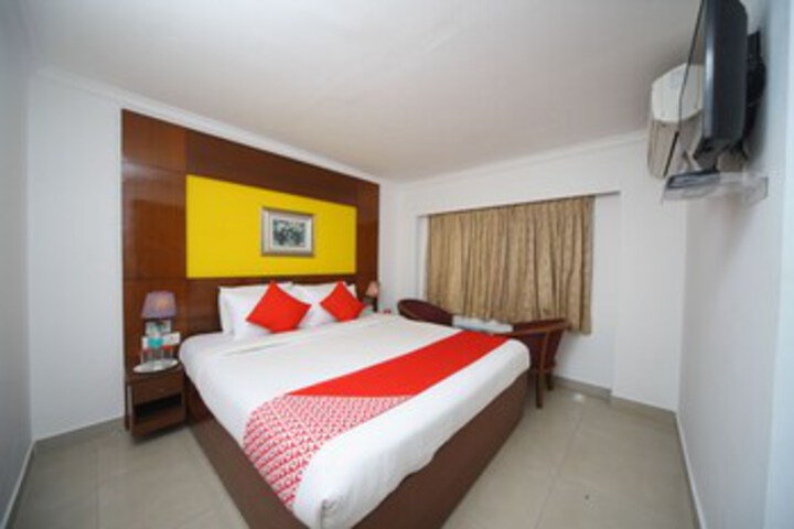 Room 33 of 36
