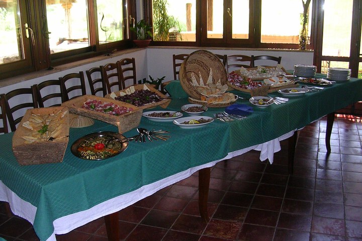 Breakfast/Coffee Service 7 of 19