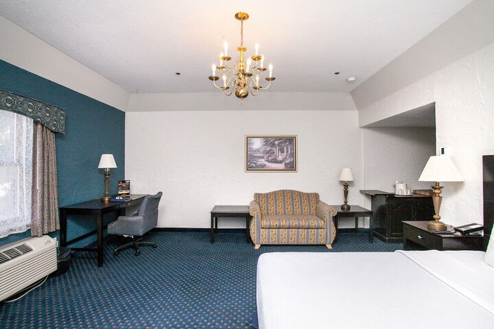 Room 64 of 175