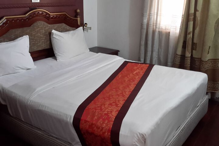 Room 22 of 28