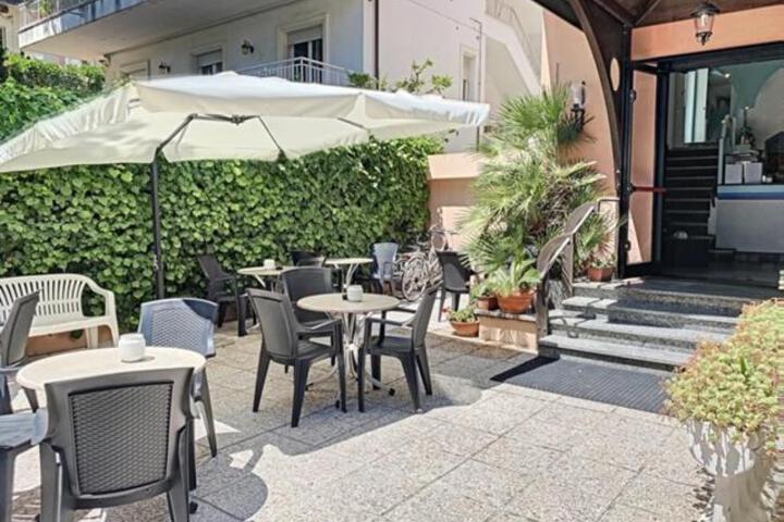 Hotel Iride Apartments & Rooms- ideale per famiglie e coppie