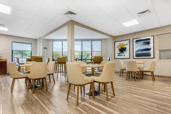 Breakfast area