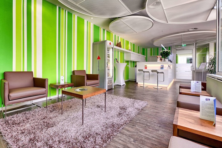 Entrance & Lobby