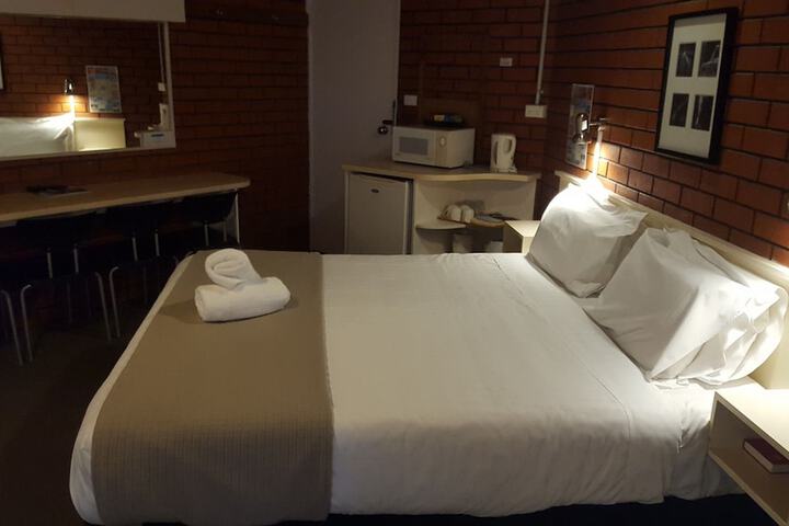 Room 8 of 36