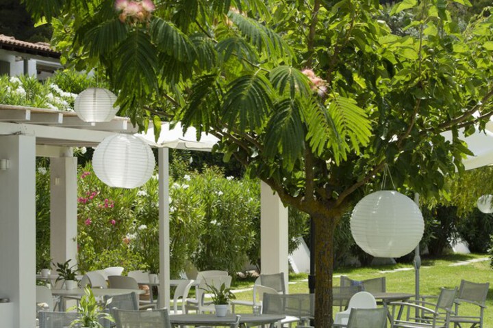 Terrace/Patio 68 of 72