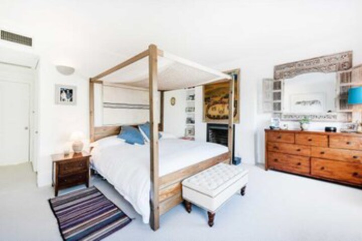 Room 44 of 58