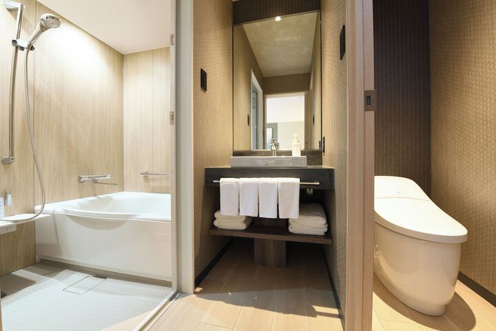 Bath Interior