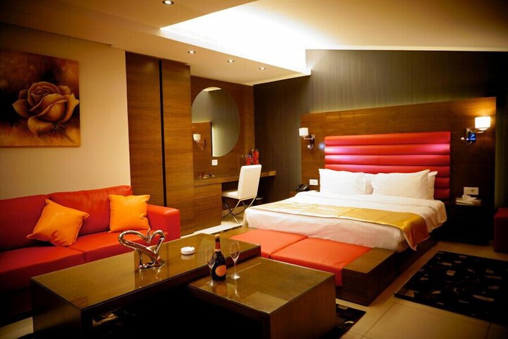 Room 13 of 61
