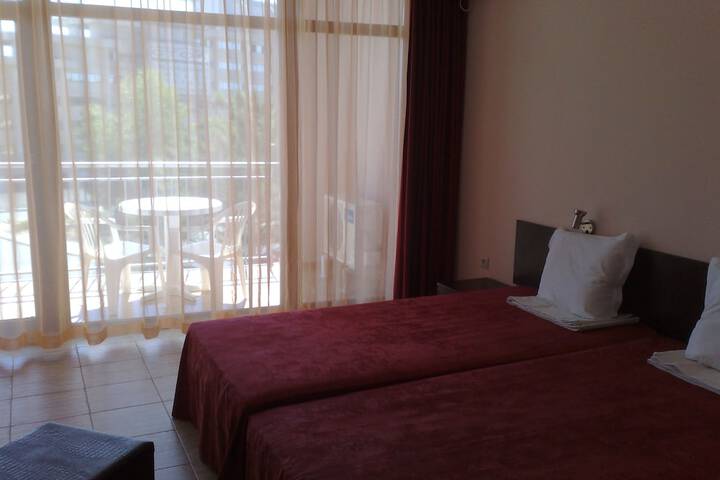 Room 9 of 92