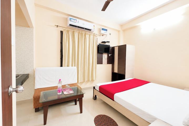 Room 4 of 13
