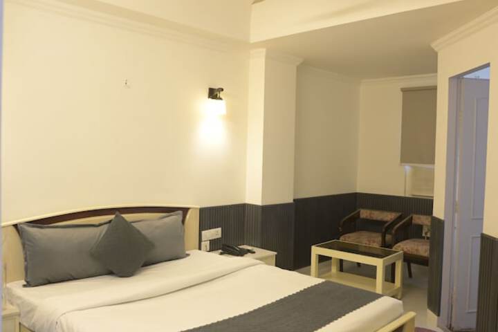 Room 3 of 19
