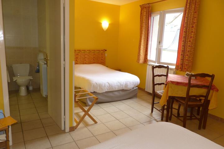 Room 26 of 70