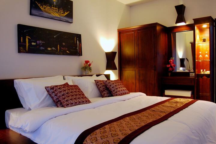 Room 21 of 166