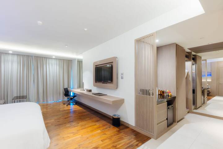 Room 40 of 98