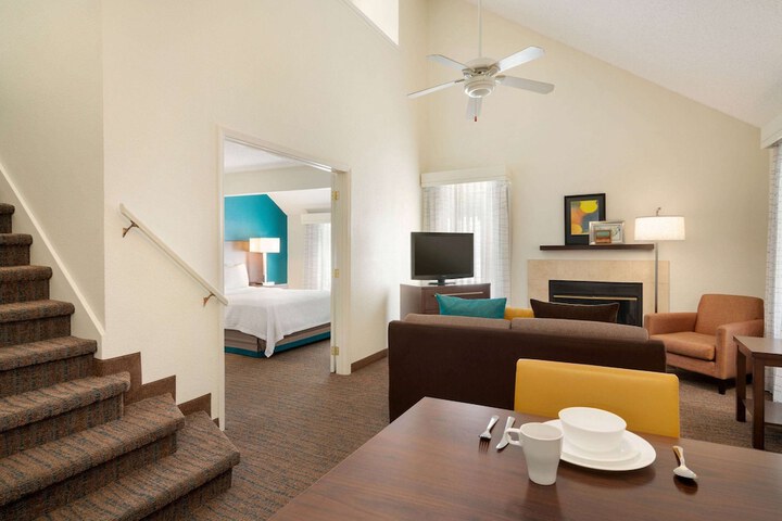 1 King Bed Studio Suite (12 of 12)
