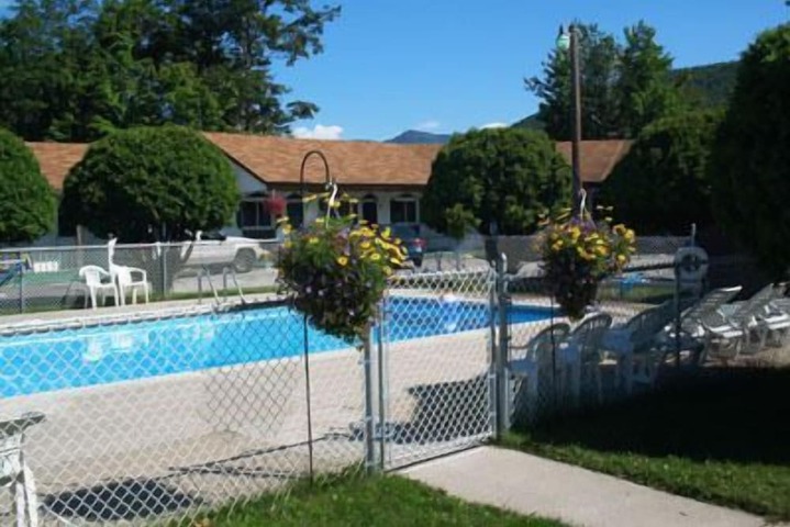 Photo of Moose Brook Motel Pool
