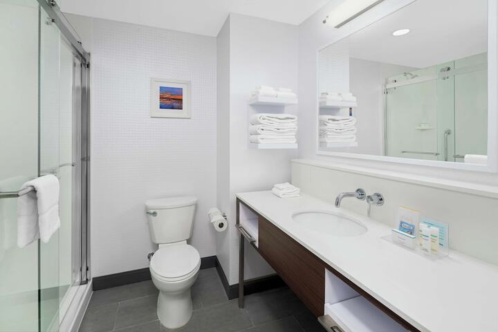 Bathroom shower