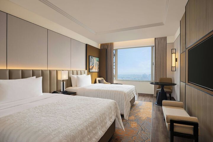 Room 15 of 64