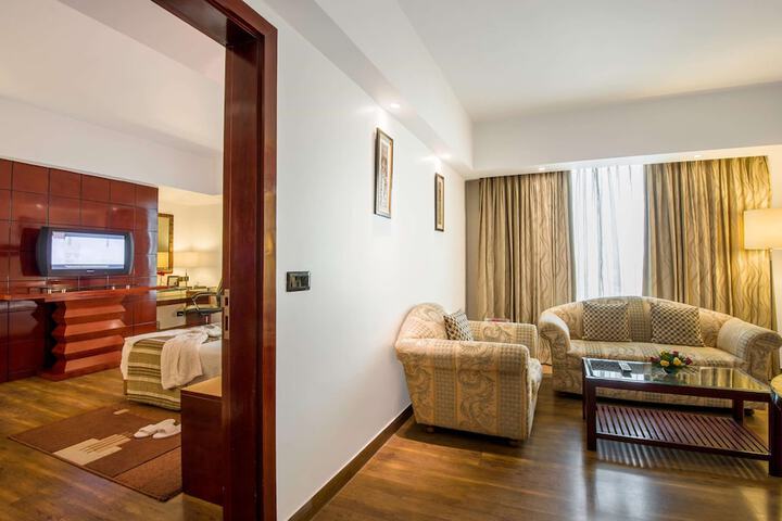 Room 10 of 60