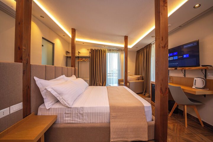Room 46 of 95