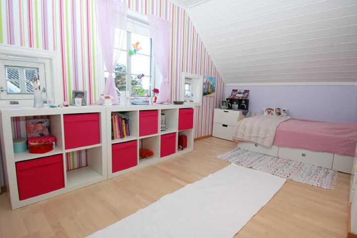 Room 2 of 12