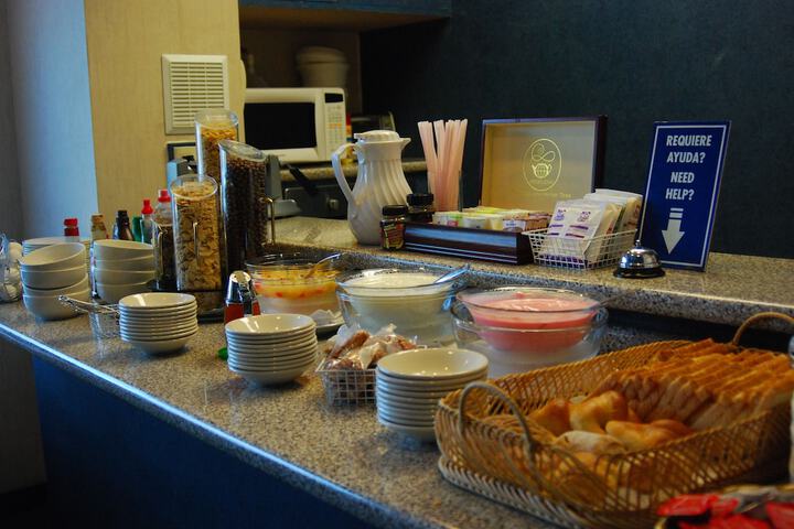 Breakfast/Coffee Service 19 of 29