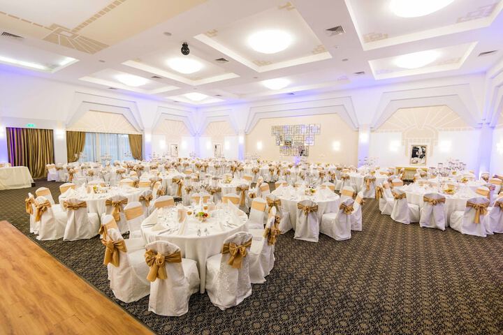 Wedding/Banquet 52 of 56