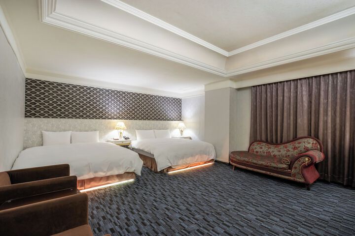 Room 15 of 63