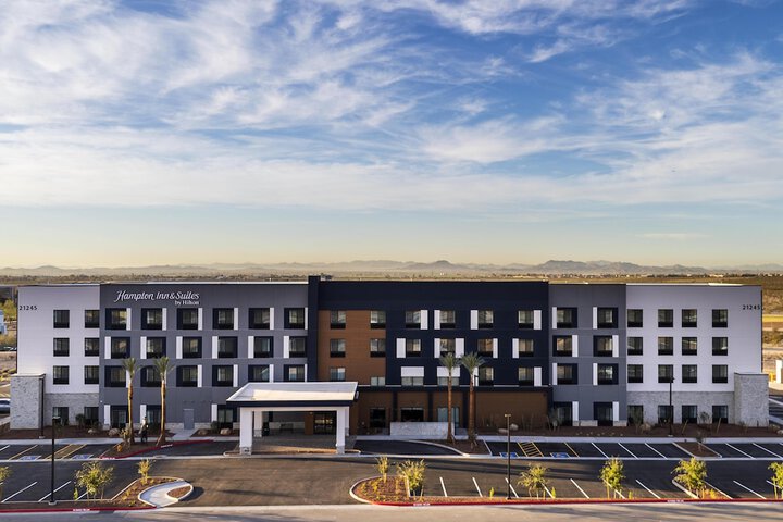 Exterior of Hampton Inn & Suites by Hilton Buckeye Phoenix