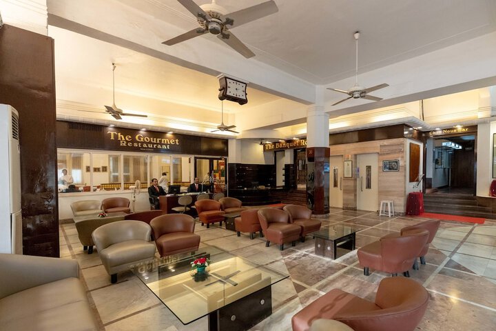 Hotel Interior 4 of 98