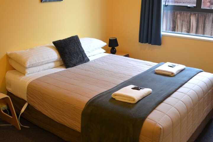 Room 16 of 79