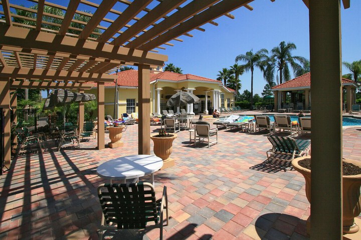 Terrace/Patio 34 of 36