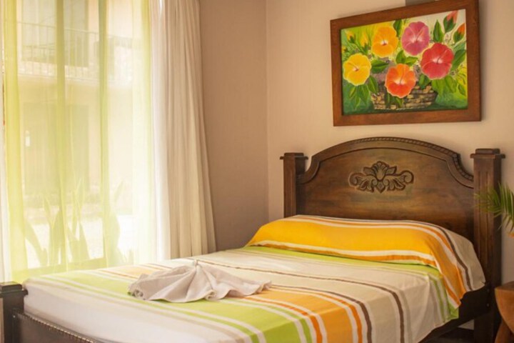 Room 25 of 46