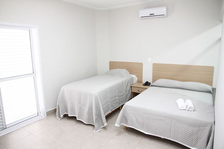 Room 4 of 38