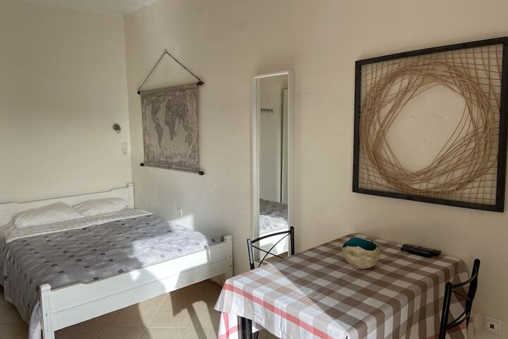 Room 27 of 78