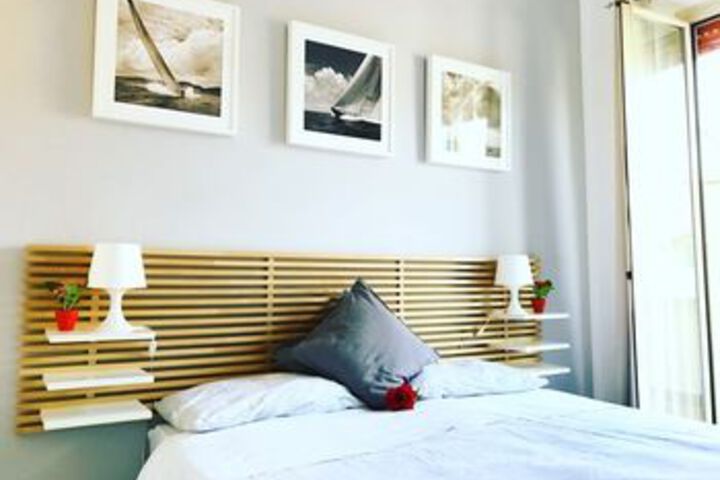 Room 9 of 50