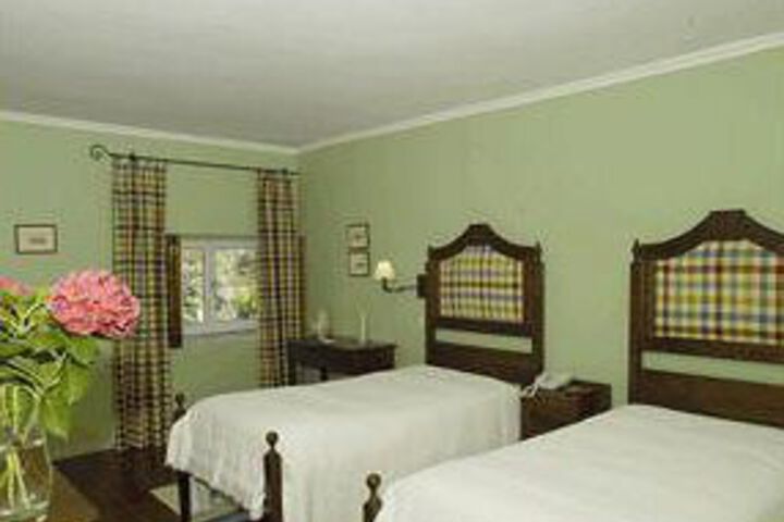 Room 25 of 80