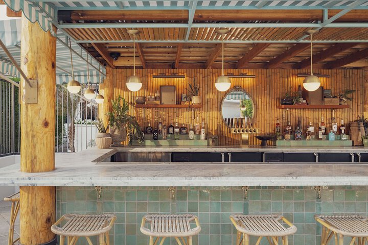 Poolside bar
