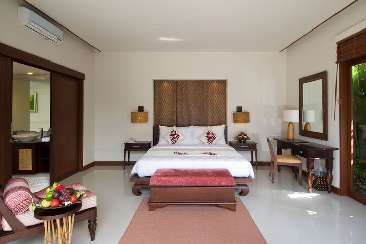 Room 7 of 49
