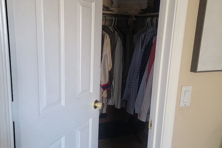 Room 15 of 34