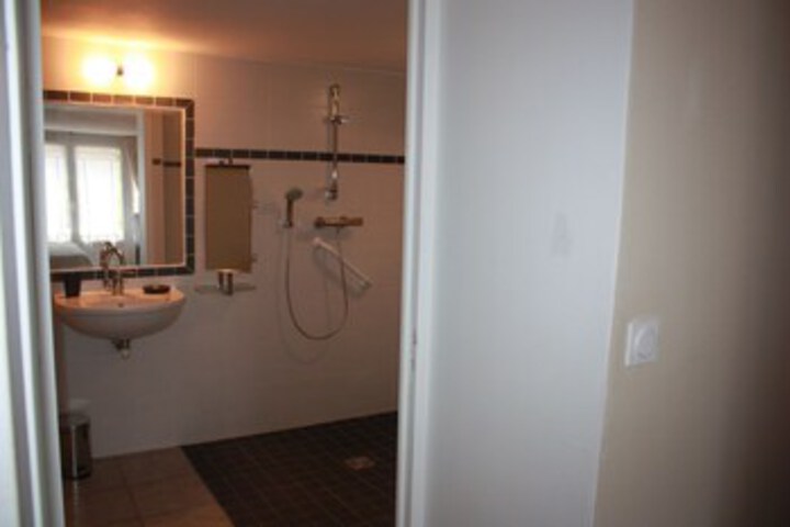 Room 2 of 26