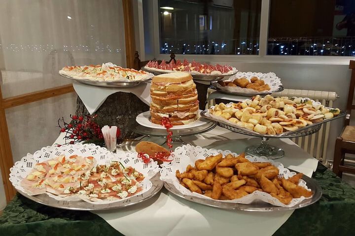Dining Photos
